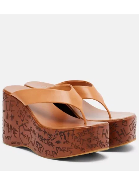 Chiloți tanga Chloé din piele cu pană bej