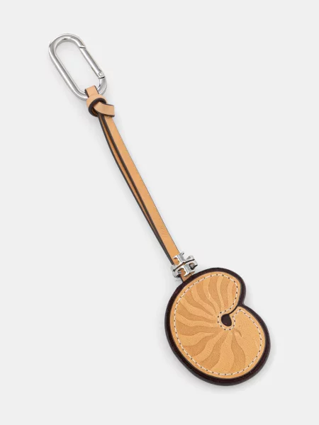Usnjen obesek za ključe Tory Burch Snail Shell bež