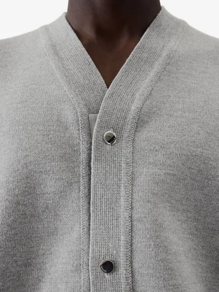 Cardigan Jacquemus cu decolteu în V gri