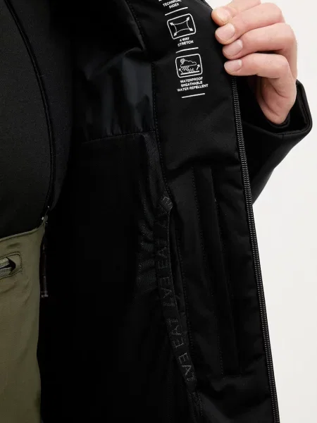 Гірськолижна куртка Emporio Armani чорний