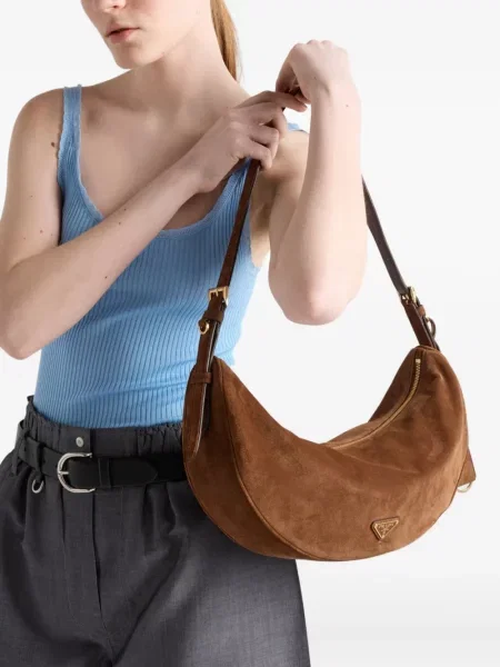 Geantă Prada din piele de căprioară maro