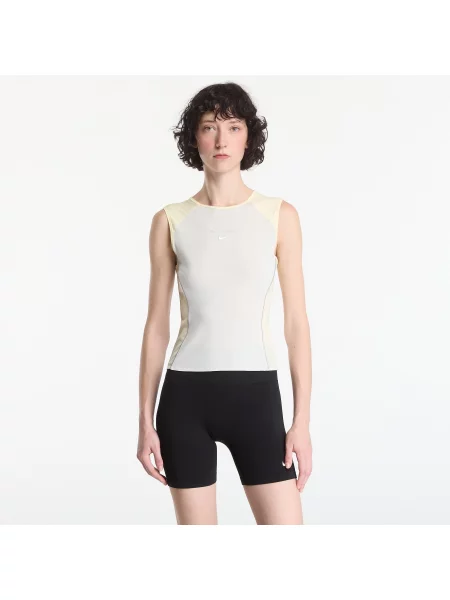 Топ Nike