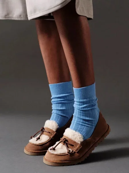 UGG мокасини дамски от велур W Zora Loafer кафяво