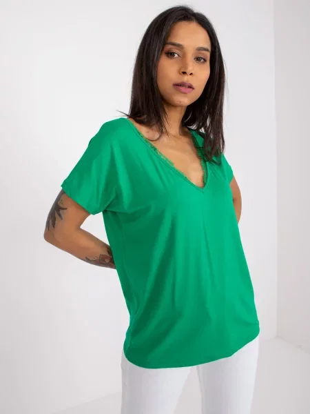 Tricou Fashionhunters din dantelă verde