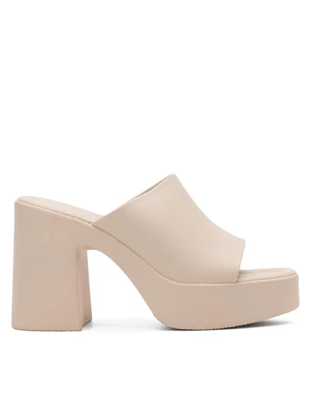 Шлепанцы Deezee бежевые