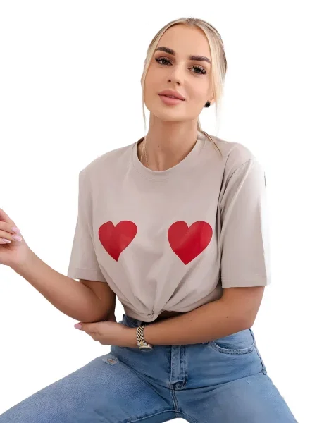 Halenka s béžovým potiskem srdce béžová