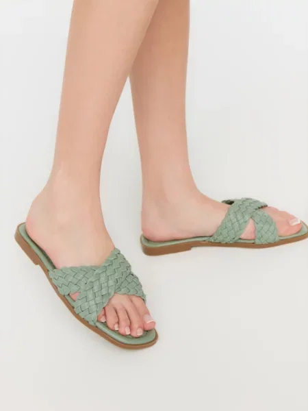 Papuci de casă Trendyol tricotate gri