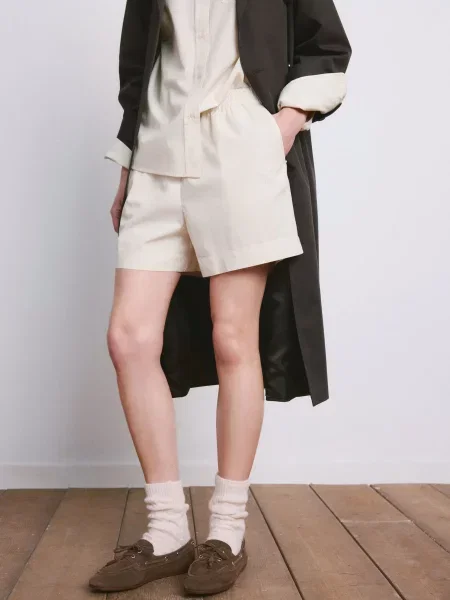 Шорти MANGO молочний