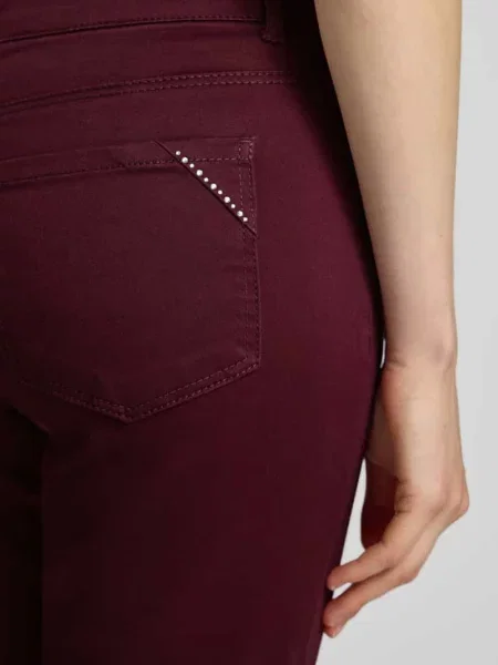 Spodnie materiałowe o kroju straight fit w 5 kieszeni Christian Berg Woman