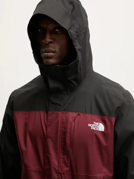 Спортивна куртка The North Face Quest Triclimate червоний