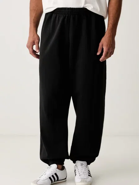 Adidas Originals pantaloni de trening pentru bărbați cu Trefoil Essentials negru