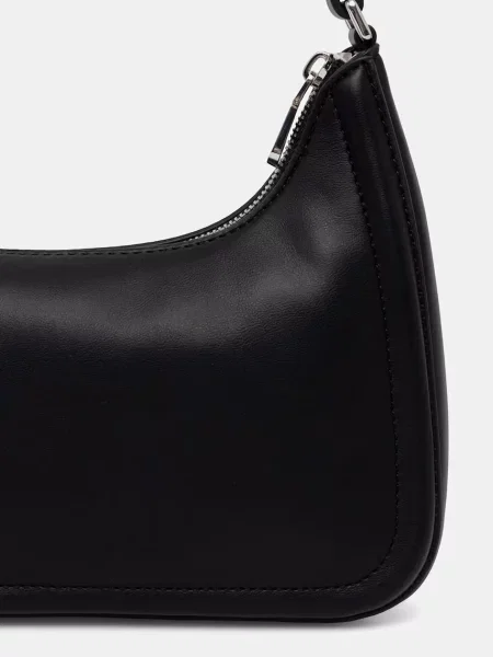 Táska Calvin Klein Bold Ck Small Shoulder Bag fekete