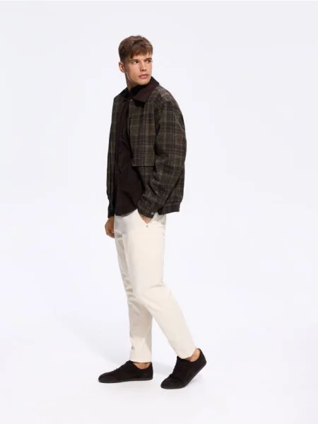 Reserved Pantaloni chino slim uni nude