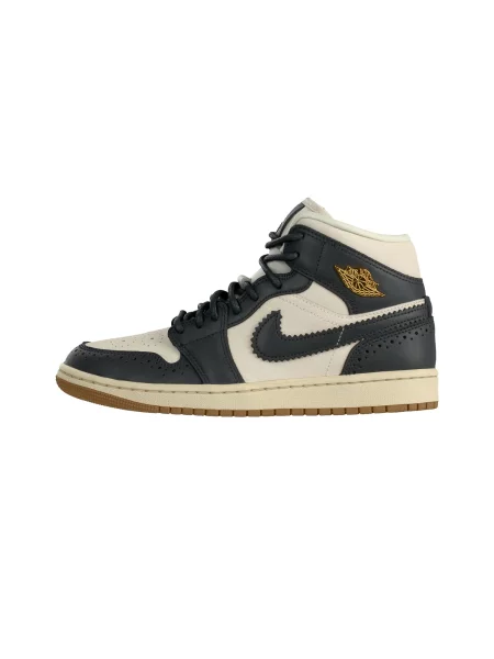 Sneakerși Jordan alb