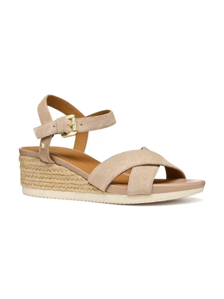 Pantofi Geox din piele bej