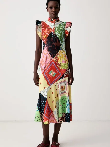 Never Fully Dressed rochie