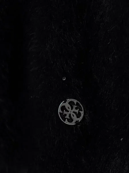Sweter dziecięcy Guess czarny