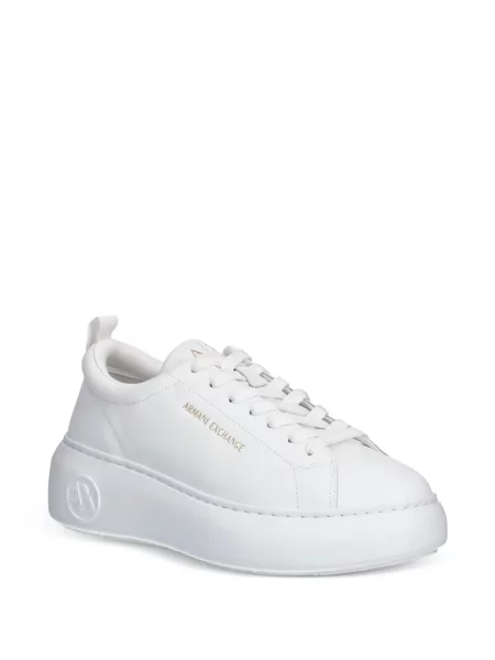 Platform talpú sneaker Armani Exchange autogrammal fehér