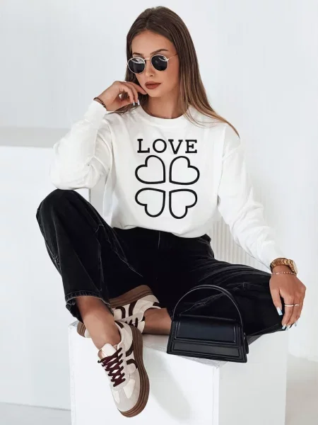 Sweter z haftem love CLOVER Dstreet biały