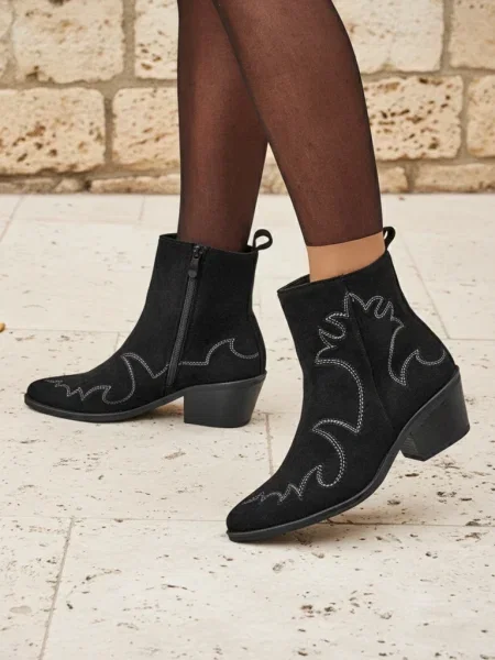 Kavboj gležnjarji Resti iz rebrastega žameta črna