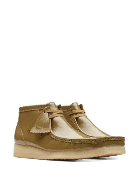 Кожени боти Clarks Originals от лакирана кожа
