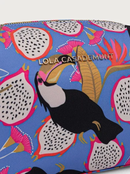 Lola Casademunt косметичка