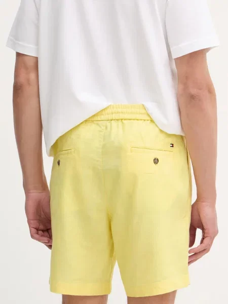 Tommy Hilfiger Szorty materiałowe Dover jasny żółty