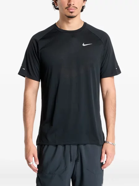 Hanorac cu glugă Nike din fleece cu imagine alergare negru