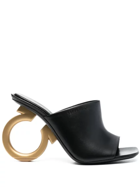 Кожени чехли Ferragamo черно