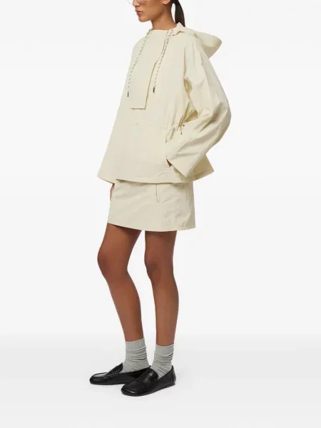 Wiatrówka Apparis z kapturem