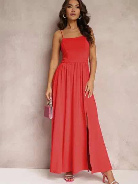 Rochie maxi evazată cu bretele subțiri și șliț Weslyn roșie