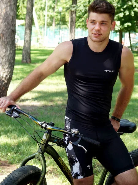 Шорты чорні