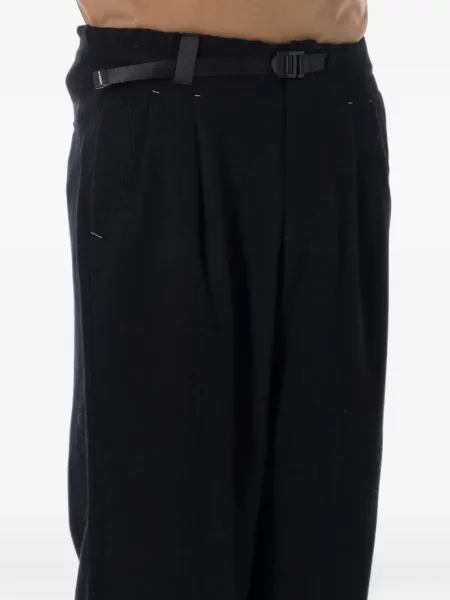 Cu centură pantaloni And Wander negru