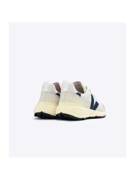 Sneakersy Veja białe