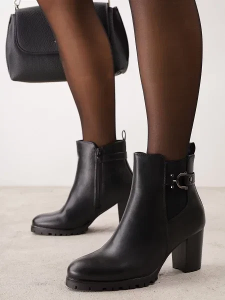 Botine cu gros decorate cu cataramă laterală Lenalia negre