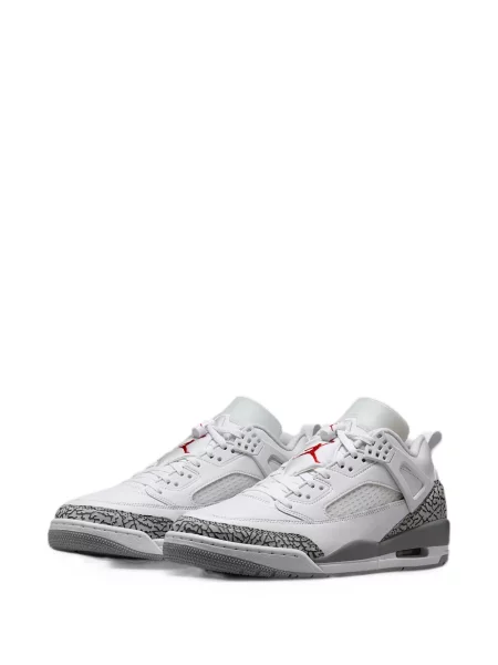 Sneakerși Jordan alb