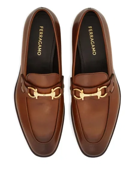 Loafersy Ferragamo hnedá
