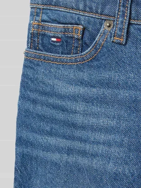 Szorty jeansowe z wyhaftowanym logo model ‘SCANTON’ Tommy Hilfiger niebieskie