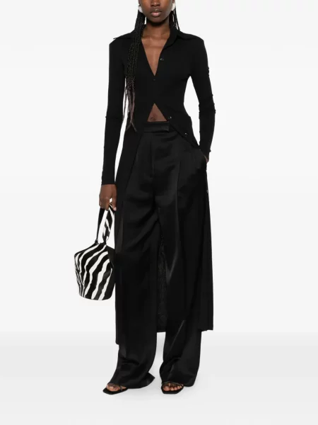 Maxi rochie tip cămașă Nanushka cu umeri de costum negru