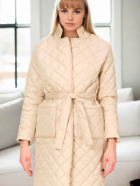 Płaszcz Dewberry beżowy