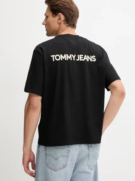 Tričko Tommy Jeans s aplikací černá
