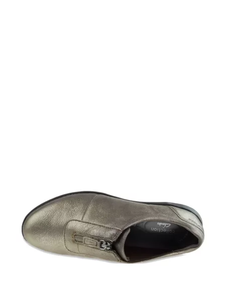 Маратонки Clarks Originals сиво