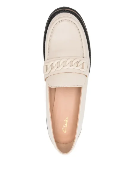 Colier Clarks