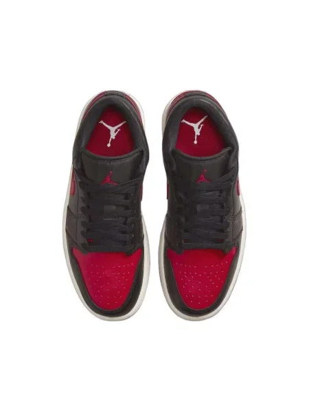 Pantofi Nike roșu