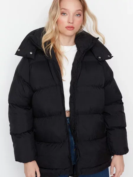 Geacă Trendyol negru