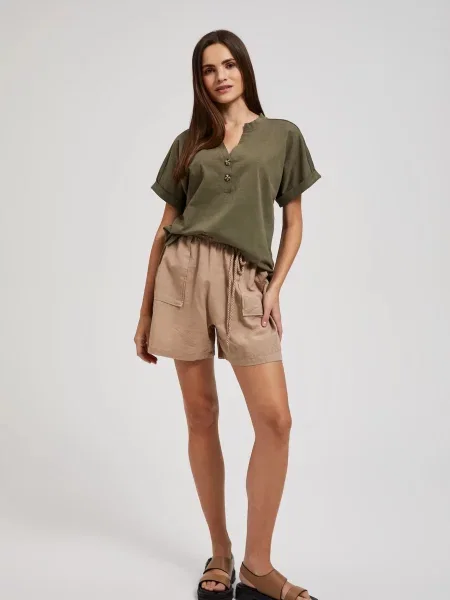 Pantaloni scurți Moodo de in maro