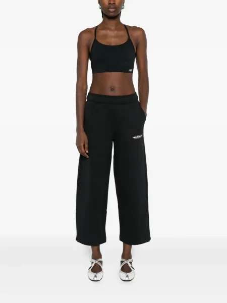 Semišový sportovní top New Balance s výšivkou s kapucí černý