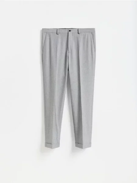 Reserved Pantaloni carrot fit deschis gri
