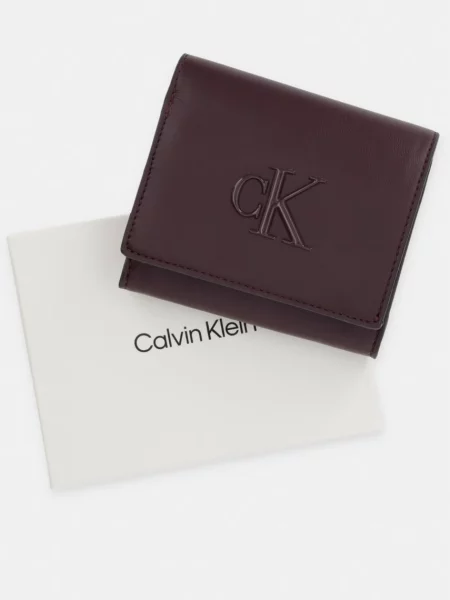 Calvin Klein Pénztárca Bold Ck Medium Bifold Bordó