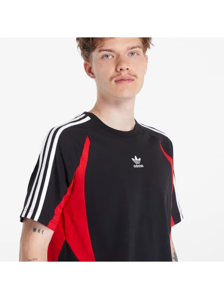 Тениска adidas Originals с десен черно